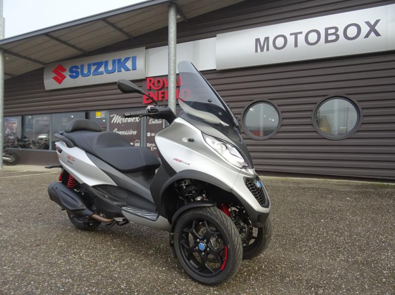PIAGGIO MP3 400